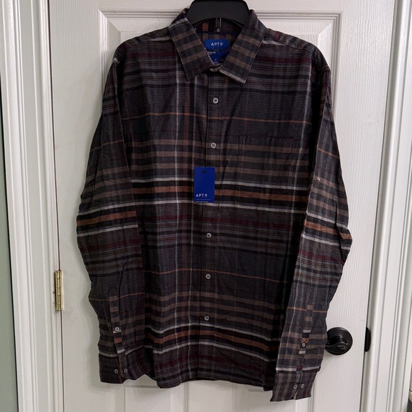 🔥Flash SALE🔥Apt. 9 Men's Plaid Button Down Shirt - Black and Brown - Picture 3 of 4